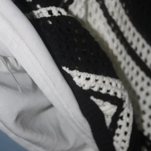 Willow & Wind Black & Ivory Sleeveless Crochet Dress with White Lining Size Sm - Picture 15 of 16